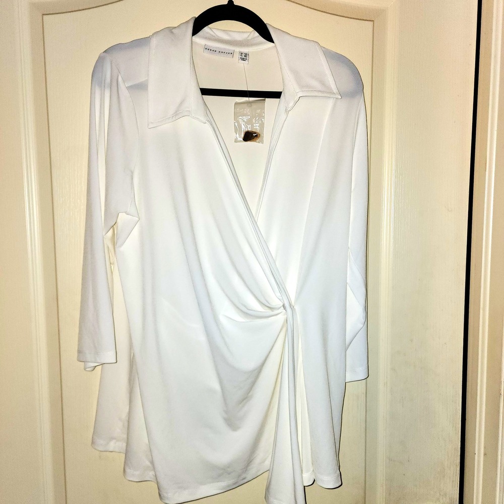 Susan Graver Women's 1X White Collared Twist Front Tunic 3/4 Sleeve Knit Top